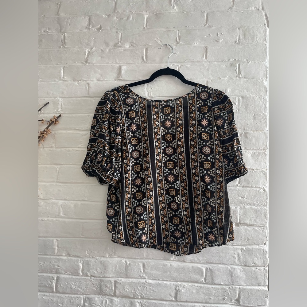 Ann Taylor printed blouse